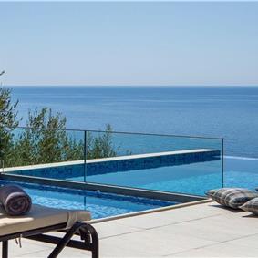 3 bedroom villa with pool & sea views, Agios Mathaios, sleeps 6